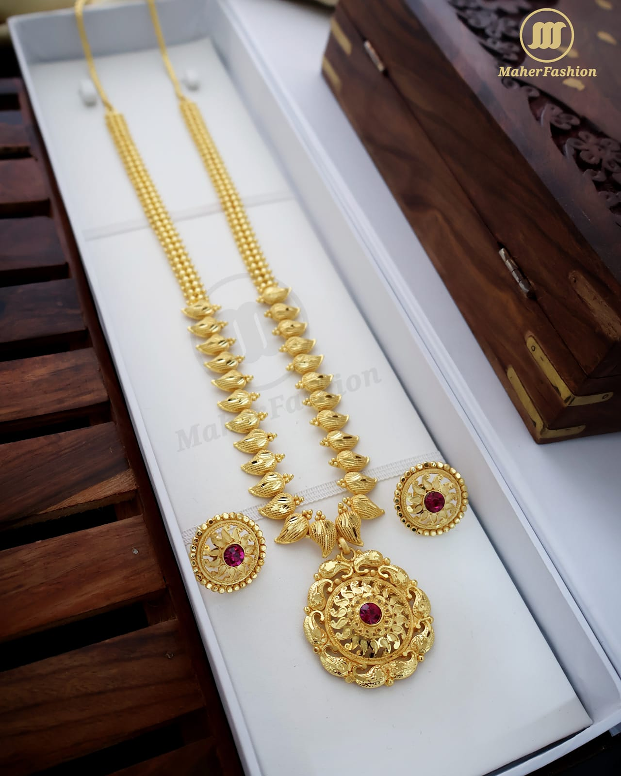 Soneri Soubhagya Golden Necklace